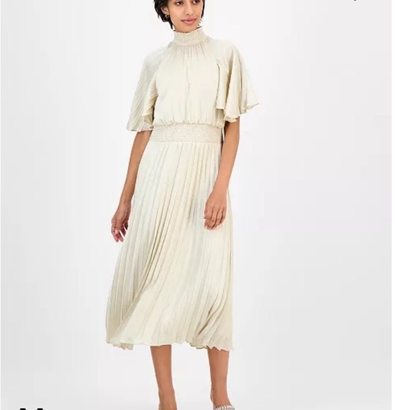 Julia Jordan Cream Maxi Dress - Picture 1 of 8